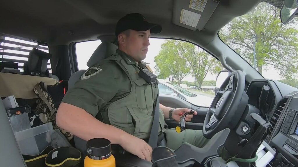 park ranger vs game warden